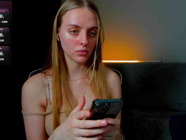 Jam-cream webcam