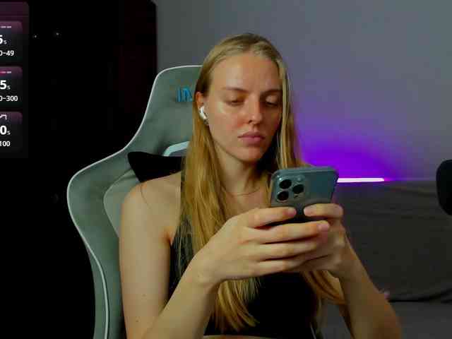Jam-cream webcam