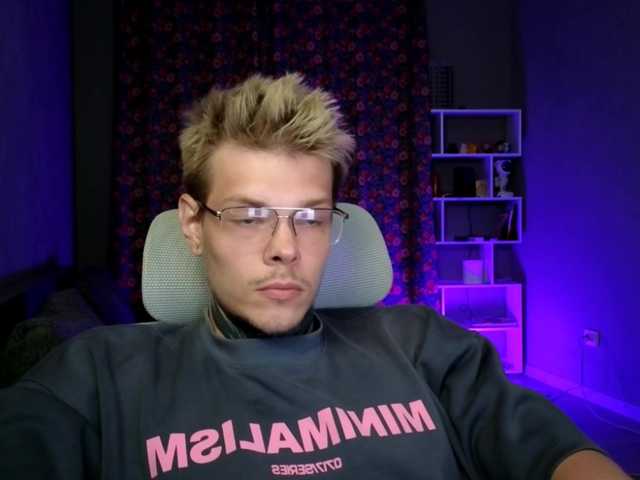 meniuner live cam