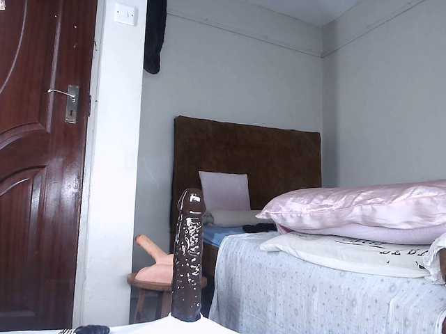 Sexygodess777 live cam on BongaCams