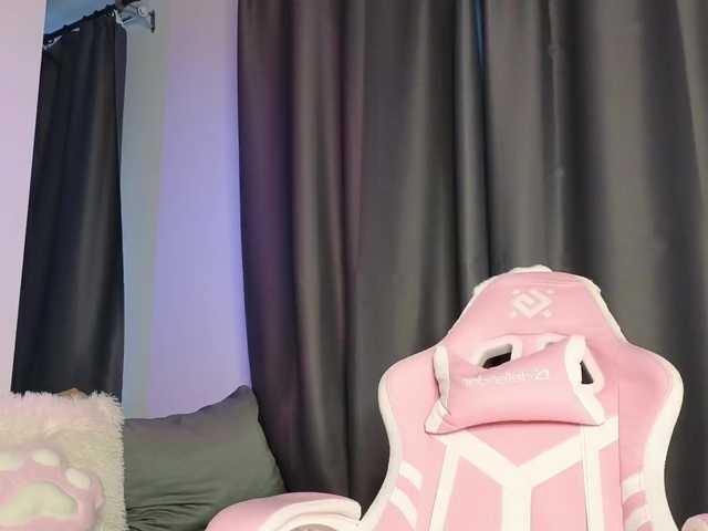 Eva--queen's BongaCams profile