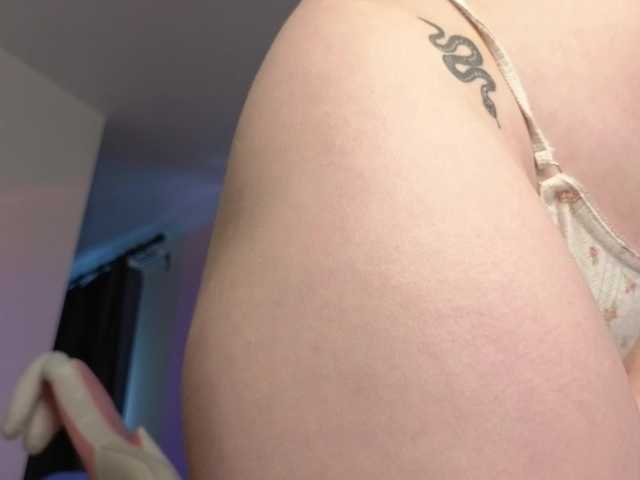 Eva--queen live cam on BongaCams