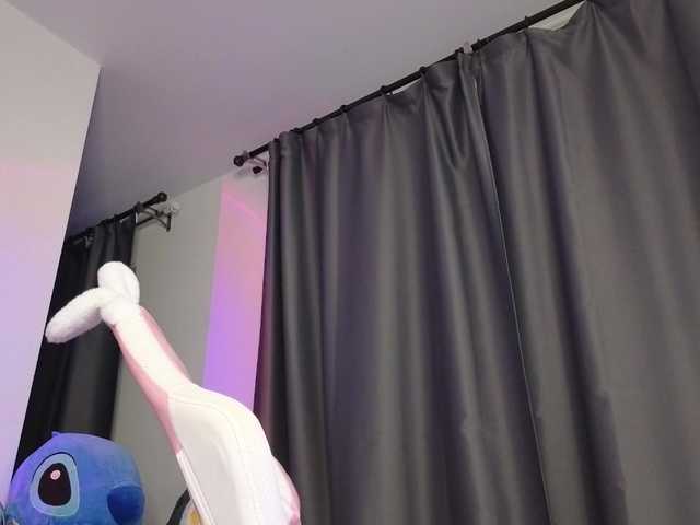 Eva--queen live cam on UnifiedCams
