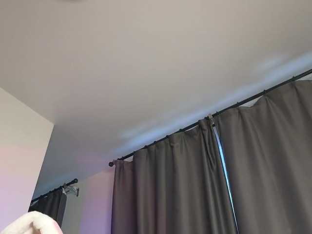 Eva--queen's BongaCams show and profile