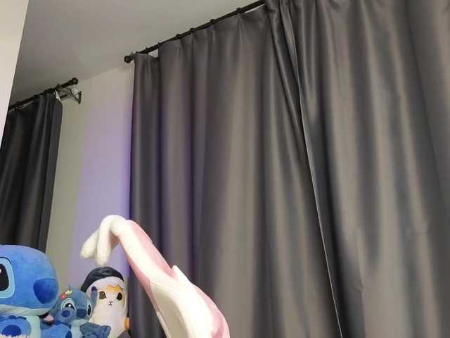 Eva--queen live cam