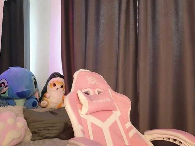 Eva--queen live cam on BongaCams