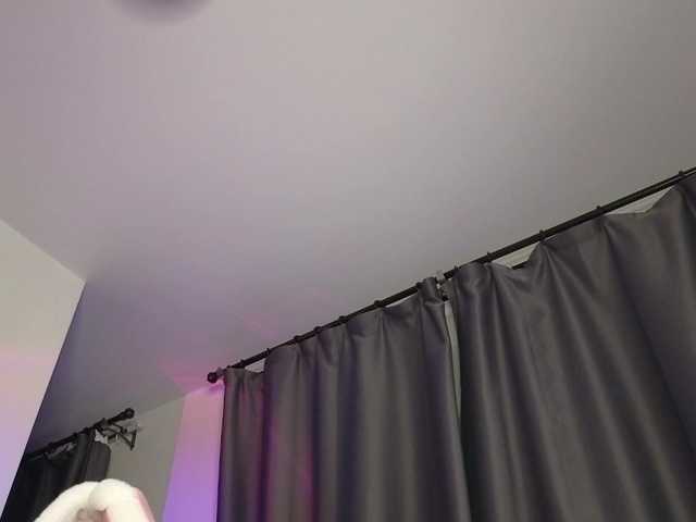 Eva--queen live webcam show