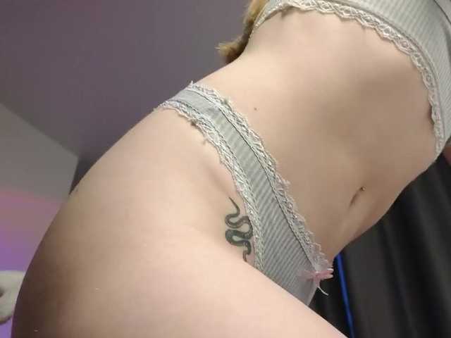  Eva--queen chat room