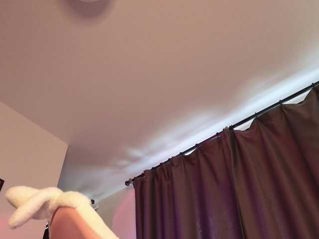 Eva--queen live webcam show