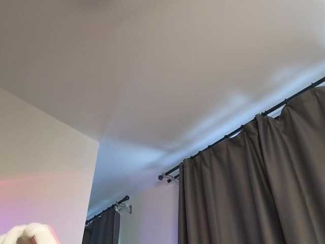  Eva--queen chat room