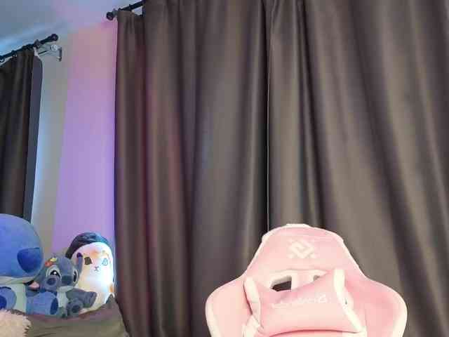 Eva--queen webcam