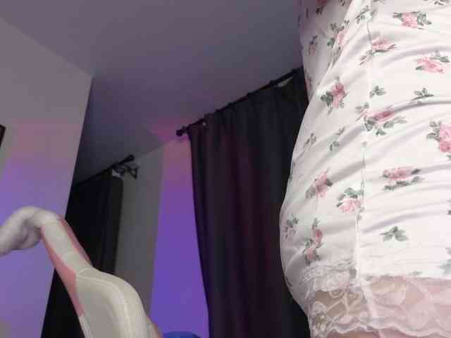 Eva--queen webcam