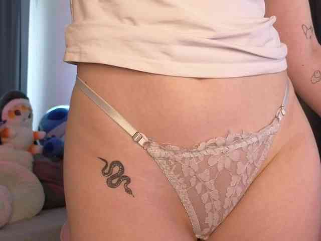 Modelo: Eva--Queen