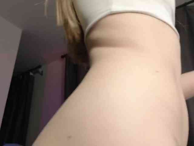 Eva--queen webcam
