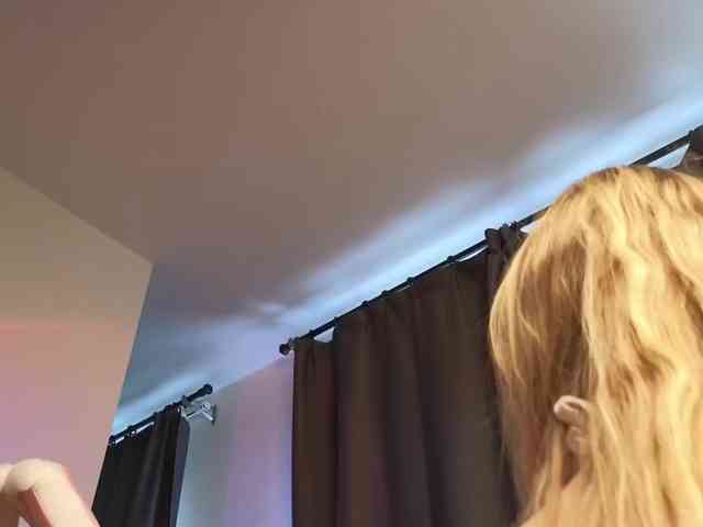 Modella: Eva--Queen