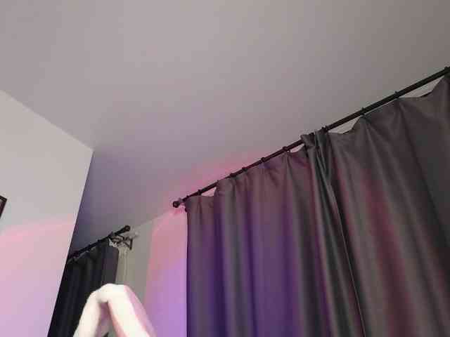 Modèle: Eva--Queen