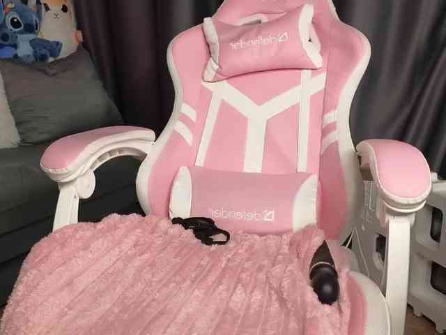 Eva--queen webcam