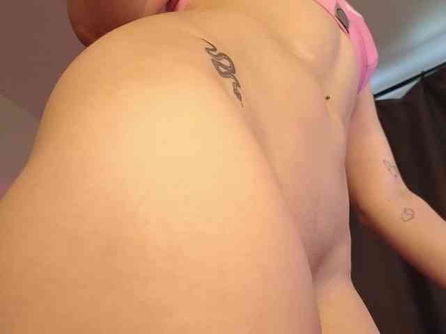 Eva--queen webcam