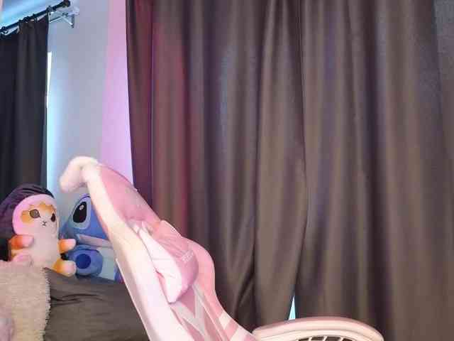 Eva--queen webcam