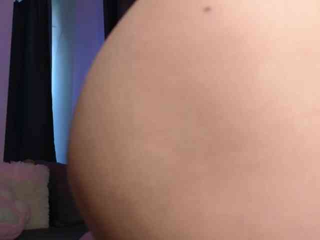 Eva--queen webcam