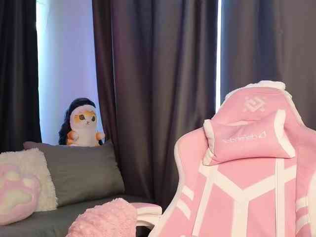 Eva--queen webcam