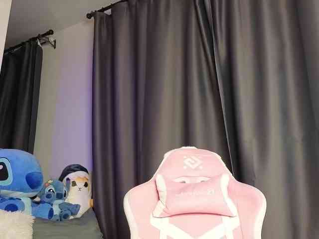 Eva--queen webcam