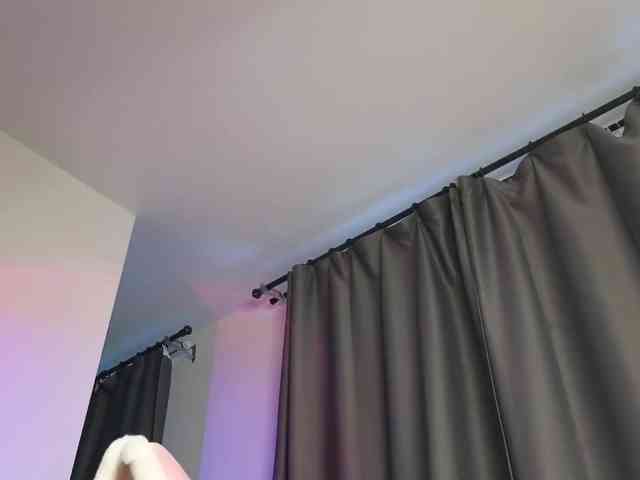 Eva--queen webcam