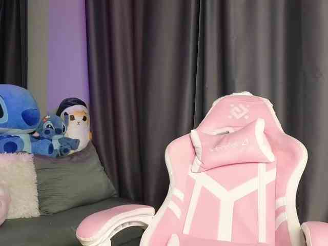 Eva--queen webcam