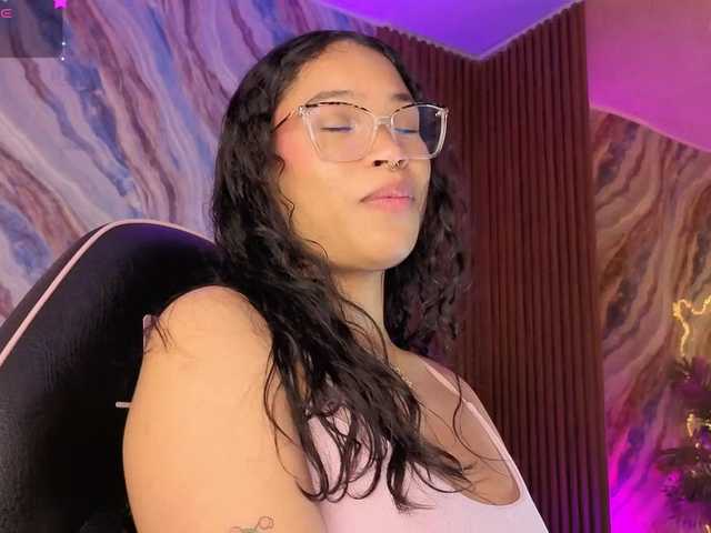 penelope-tay live cam on BongaCams
