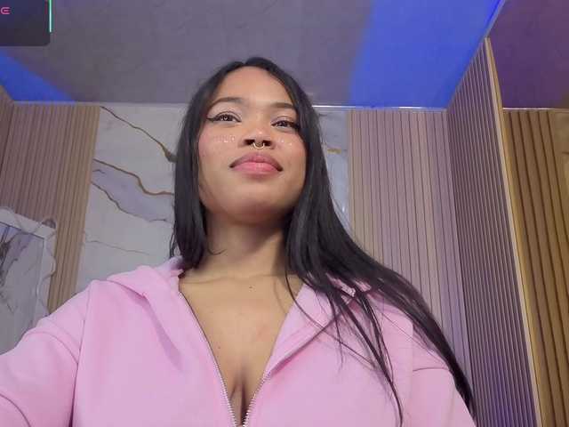 penelope-tay's BongaCams show and profile