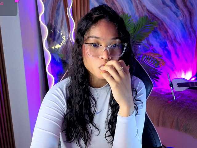 penelope-tay live cam on BongaCams