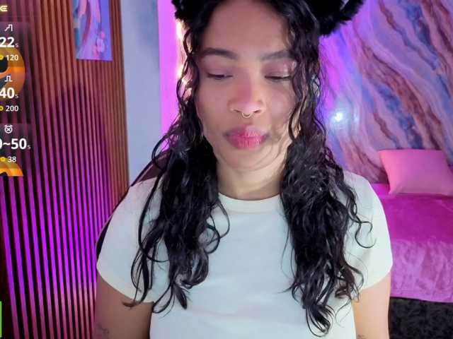 penelope-tay live cam on BongaCams