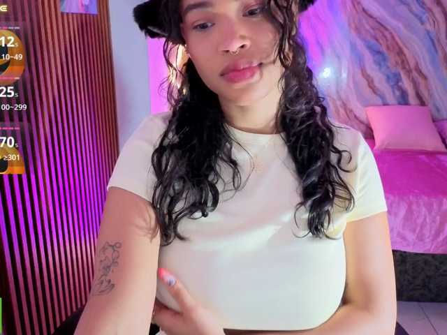 penelope-tay live cam on BongaCams