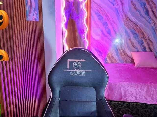 penelope-tay live cam on BongaCams