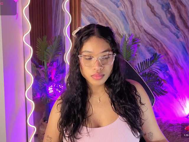 penelope-tay live cam on BongaCams