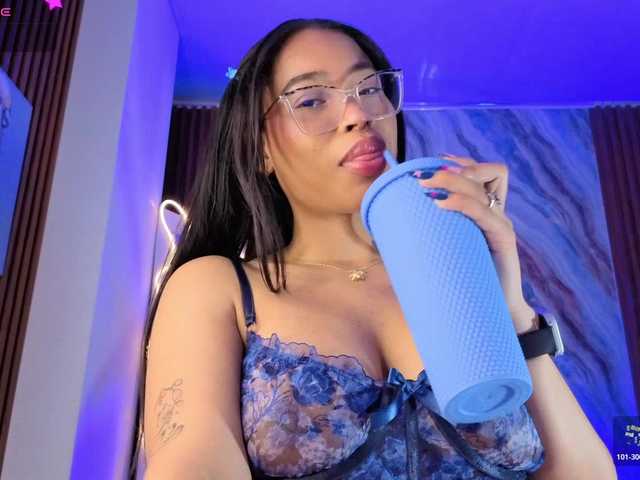 penelope-tay live cam