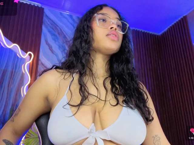 penelope-tay live cam on BongaCams
