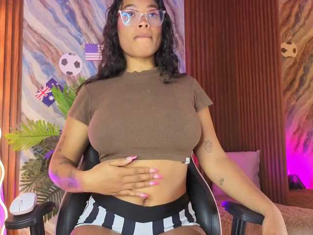 penelope-tay live cam on BongaCams