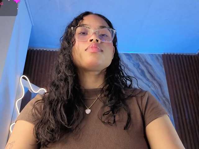 penelope-tay webcam