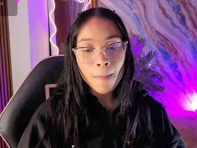 penelope-tay webcam