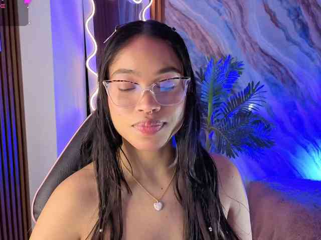 penelope-tay webcam