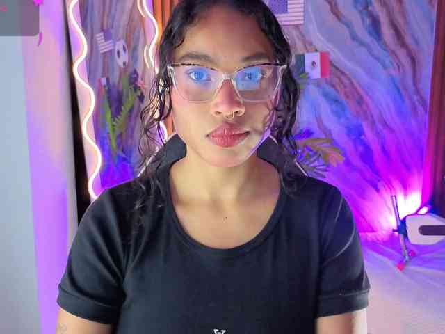 penelope-tay webcam
