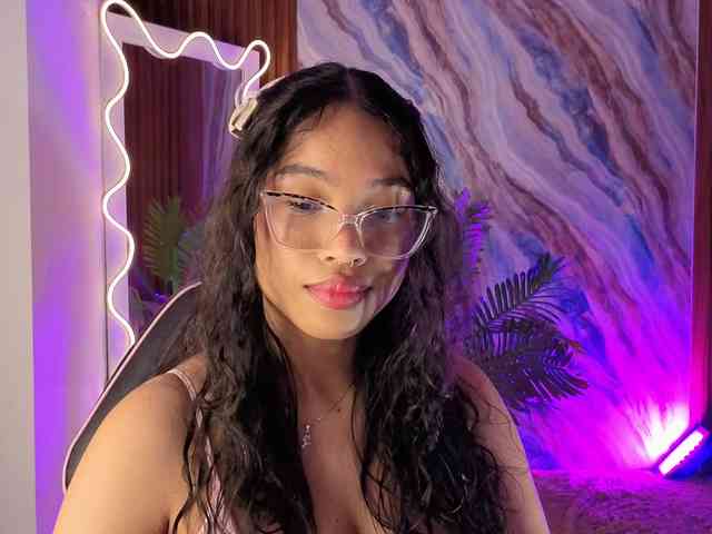 penelope-tay webcam