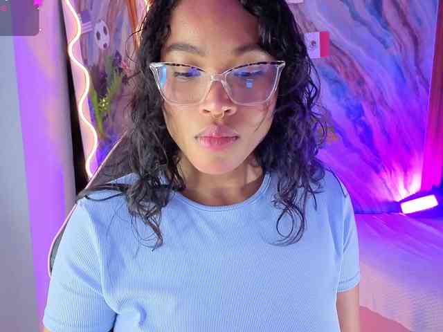 penelope-tay webcam