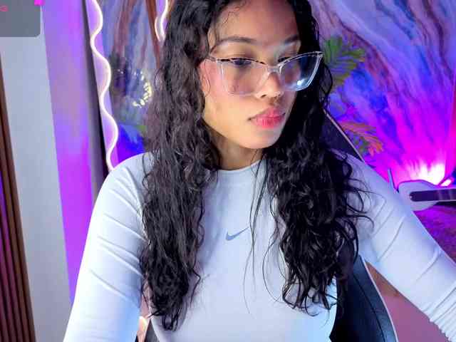penelope-tay webcam