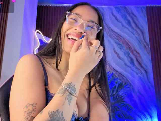 penelope-tay webcam