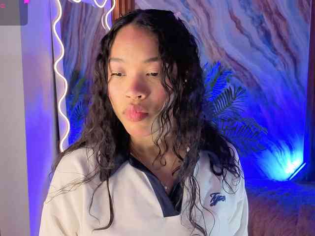 penelope-tay webcam