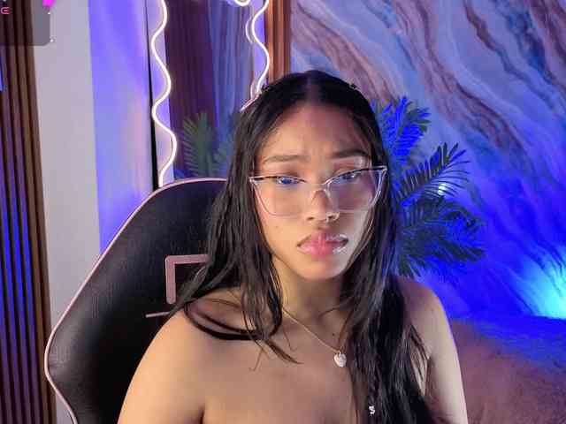 penelope-tay webcam