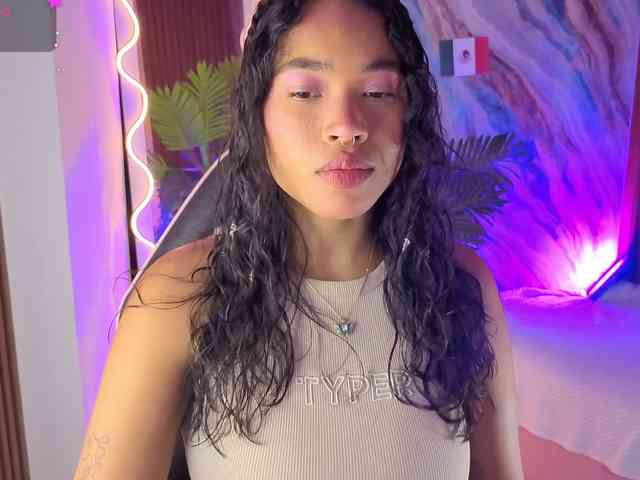 penelope-tay webcam