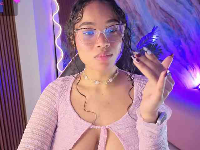 penelope-tay webcam